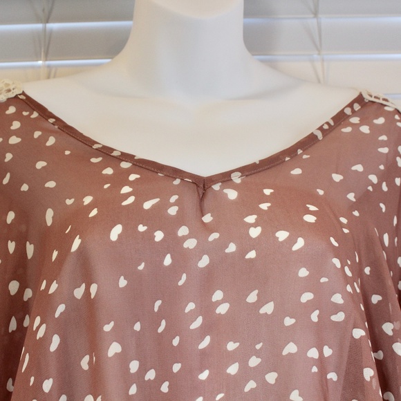Like New Lola B Sheer Oversize Kimono Sleeve Heart BOHO Blouse S - Picture 5 of 8